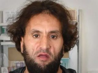 حکم حبس ابد برای اسلامگرای افراطی مراکشی در بریتانیا که یک رهگذر ۷۰ ساله را کشته بود