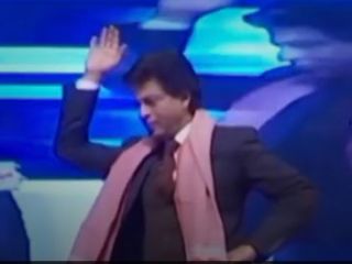 میکس جالب رقص شاهرخ خان با آهنگی از هایده