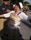 تصاویر دستگیری یک بمب گذار انتحاری در پاکستان