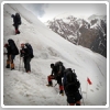 یک گروه کوهنوردی در ارتفاعات دیزین گرفتار بهمن شدند ۷ نفر کشته و ۴۹ نفر نجات یافتند