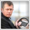 مرد مست انگلیسی هنگام رانندگی با ماشین اسباب بازی در خیابانی شلوغ  دستگیر شد