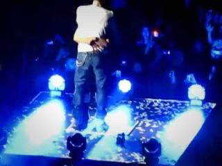 رقص انریکه ایگلسیاس و یک دختر ایرانی