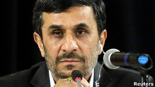 طرح سئوال از احمدی‌نژاد در مجلس ایران به جریان افتاد