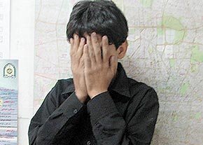 دستگیری سارق توسط شهروندان دستگیری سارق توسط شهروندان