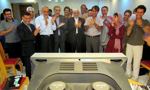 شادی ایرانی‌ها برای صعود تیم ملی به جام جهانی ۲۰۱۴