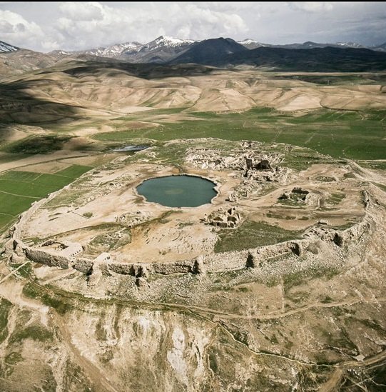 آلبوم عکس؛ ایران: روح یک سرزمین باستانی آلبوم عکس؛ ایران: روح یک سرزمین باستانی