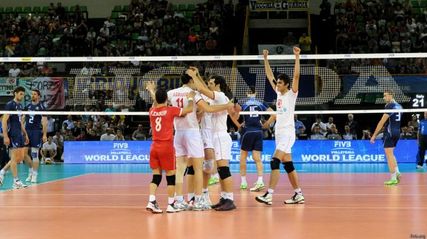 عکسهای اختصاصی بیبیسی فارسی از سالن مسابقه ایران و ایتالیا عکسهای اختصاصی بیبیسی فارسی از سالن مسابقه ایران و ایتالیا