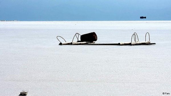 نماینده مجلس: اگر به دریاچه ارومیه توجه نشود برخی را رسوا می‌کنم