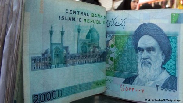 «دولت روحانی پولی برای پرداخت یارانهها ندارد» «دولت روحانی پولی برای پرداخت یارانهها ندارد»