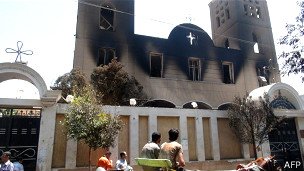 دادگاه به درخواست آزادی حسنی مبارک رسیدگی میکند دادگاه به درخواست آزادی حسنی مبارک رسیدگی میکند