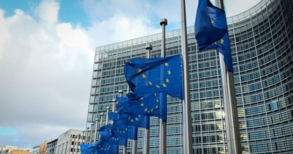 اتحادیه اروپا بخشی از تحریمهای ایران را لغو کرد اتحادیه اروپا بخشی از تحریمهای ایران را لغو کرد