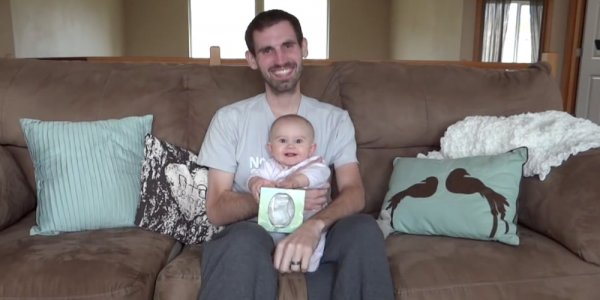 ویدیویی پر از عشق که پدر مبتلا به سرطان برای تنها دخترش باقی گذاشت