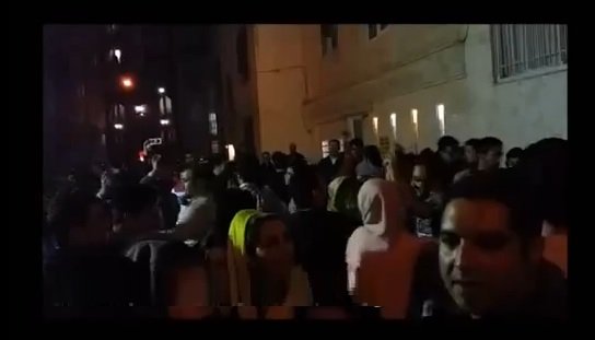 رقص و شادی دختر و پسرهای ایرانی‌ در خیابان‌های تهران.چهارشنبه سوری ۹۳