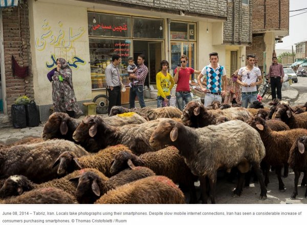 گزارش تصویری عکاس ایتالیایی از فرهنگ مصرفی در حال رشد ایران
