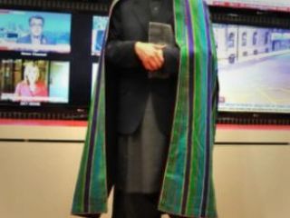 عبای حامد کرزی به موزه بریتانیا اهدا می‌شود