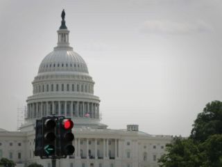 طرح تشدید تحریم‌های ایران در کمیته بانکی سنای آمریکا تصویب شد