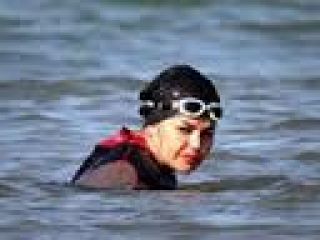 دختر شناگری که رسانه‌های ایران و جهان را سر کار گذاشت