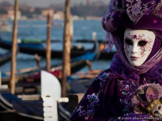 خبرسازان هفته؛ از آغاز کارناوال ونیز تا تولد دومین فرزند شکیرا.