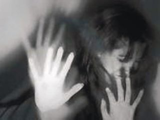 مرد متاهل، متهم به تعرض به دختر بیمار