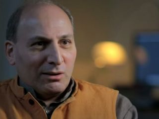 رامین جهانبگلو: جامعه ایران باید از فرهنگ قصاص و انتقام عبور کند