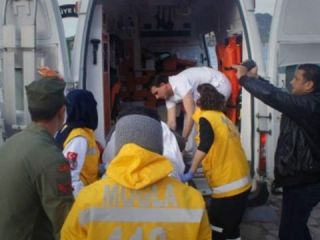 قایق مهاجران غیرقانونی در ترکیه غرق شد؛ تایید مرگ هفت نفر