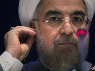 حسن روحانی: برخی فکر می‌کنند با خارجی حرف‌ زدن گوشه استقلال خراشیده‌ می‌شود