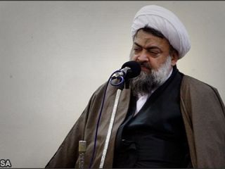 ادیب یزدی : احمدی‌نژاد شمشیر اسلام است، کندش نکنید/ او نتانیاهو و اوباما را می لرزاند