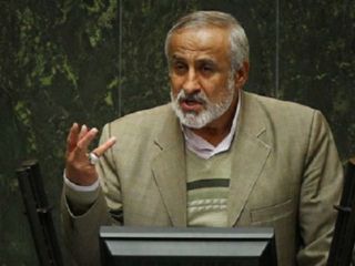 بخشی از ارزهای آزادشده توافق ژنو 'با چمدان از ایران خارج شده است'