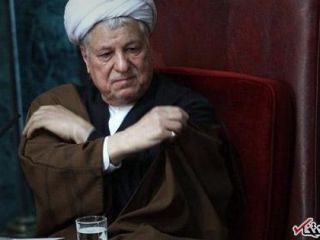 آیت الله هاشمی: حالا که [احمدی نژاد] رسوا شده، می‌گویید فلان کس باعث انحرافش شده، اصل انحراف خود اوست