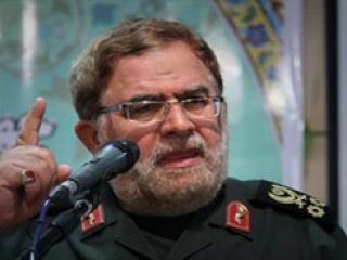 سرلشکر ایزدی: صهیونیست‌ها خطا کنند تل آویو و حیفا با خاک یکسان می‌شود