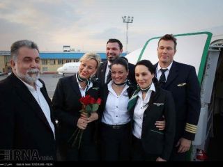 بی حجابی کادر پروازی 