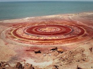 جزیره هرمز، بهشت زمین‌شناسان.