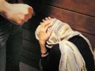 زندگی تلخی که مرد بدگمان برای همسرش به وجود آورد