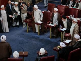 نامه محرمانه اعضای خبرگان به هاشمی: برای ریاست کاندیدا شوید!