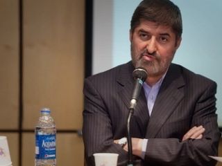 نامه سرگشاده علی مطهری به امام جمعه شیراز: شما و دوستانتان در شیراز سنگ را بسته و سگ را رها کرده‌اید