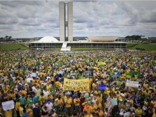 تظاهرات میلیونی در برزیل علیه دیلما روسف