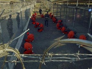 حکم قاضی آمریکایی: تصاویر آزار زندانیان ابوغریب باید منتشر شود