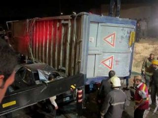 بررسی صحنه تصادف ۲ افسر را به کام مرگ کشاند