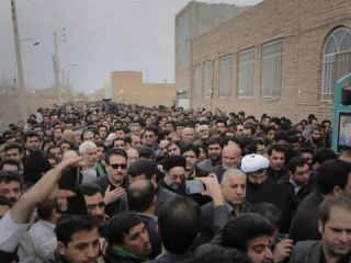 وقتی مجلس ترحیم خبر می‌شود