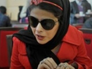 مریم حیدرزاده: اگر سرم را هم بزنند برای استقلالی‌ها شعر نمی‌گویم!