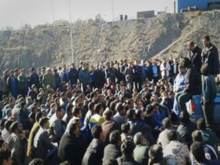 محکومیت کارگران چادرملو به «حبس و شلاق» در پی شکایت کارفرما