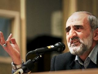 حسین شریعتمداری: اسب زین شده را دادیم و افسار پاره تحویل گرفته‌ایم