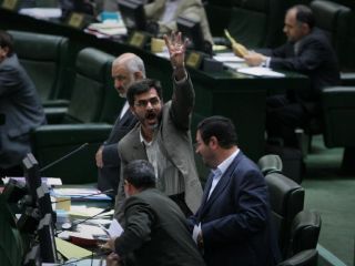 کوچک زاده : هیچ چیز از بیانیه لوزان را نمی فهمم