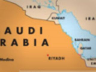 درگیری افراد ناشناس با پلیس در منطقه شیعه‌نشین عربستان