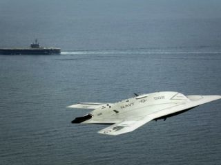 آمریکا یک ناو هواپیمابر و یک ناو موشک‌انداز به آب‌های یمن اعزام کرد