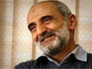 شریعتمداری:حافظ خطرناک است؛حاضر بود بخاطر یک خال سمرقند و بخارا را بدهد!