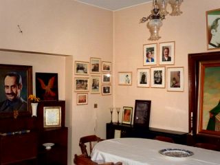 به خانه داریوش و پروانه فروهر دستبرد زده شد