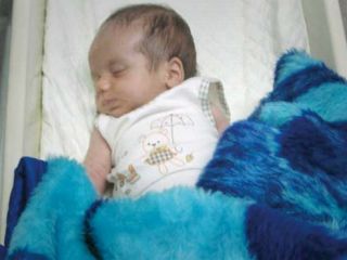 نوزاد ۲۰ روزه پس از شکنجه در پارک رها شد