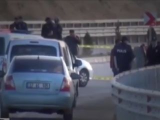 پدر و پسر یکدیگر را در اتوبان کشتند (ترکیه)