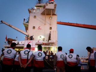 المیادین :عربستان برای جلوگیری از ورود کشتی ایران به یمن هر کاری میکند!